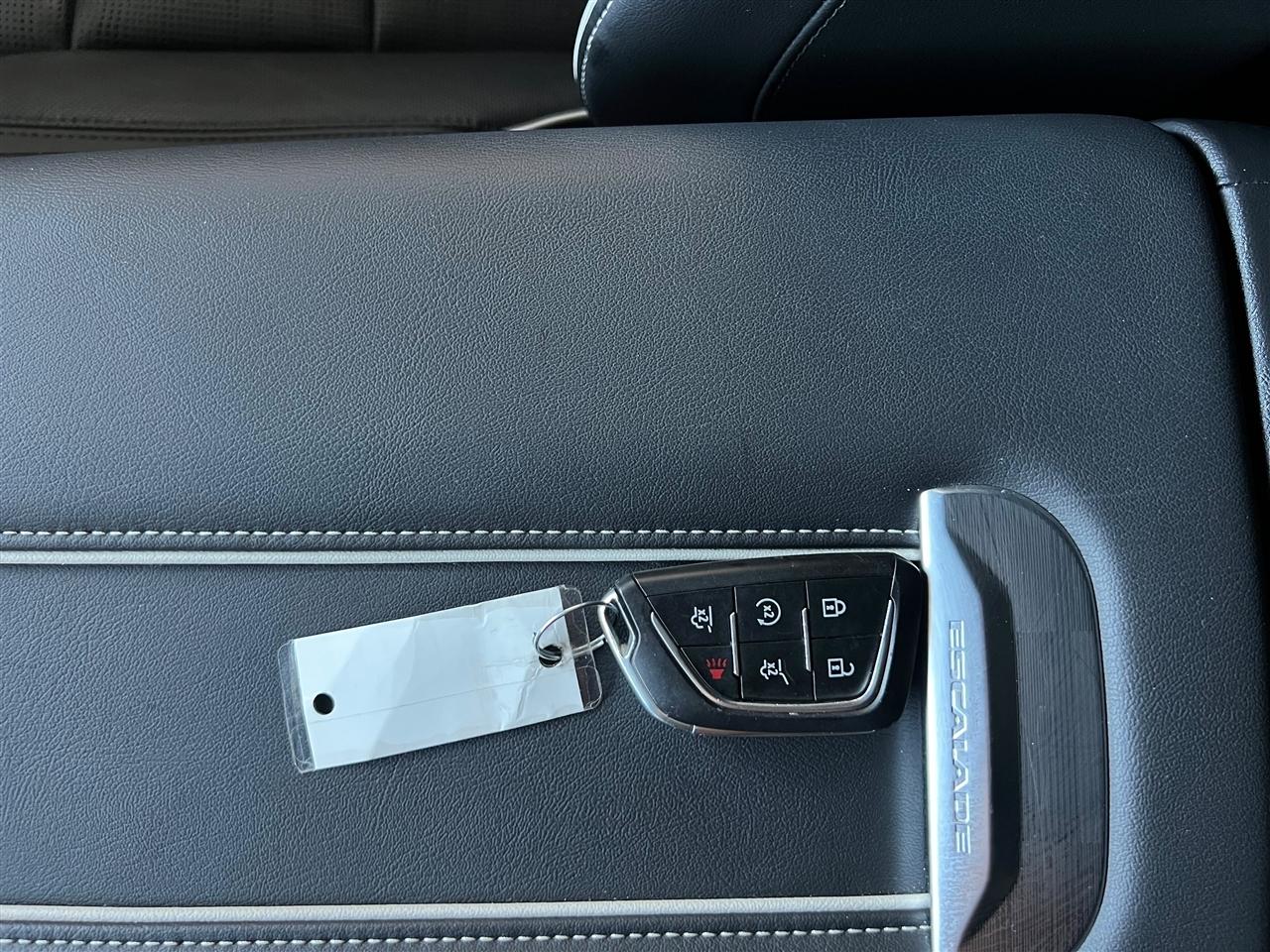 Cadillac Escalade ESV Sport AWD 2023