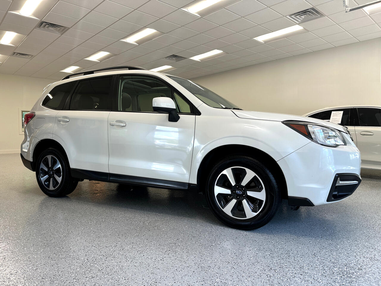 2018 Subaru Forester 2.5i Premium photo 7