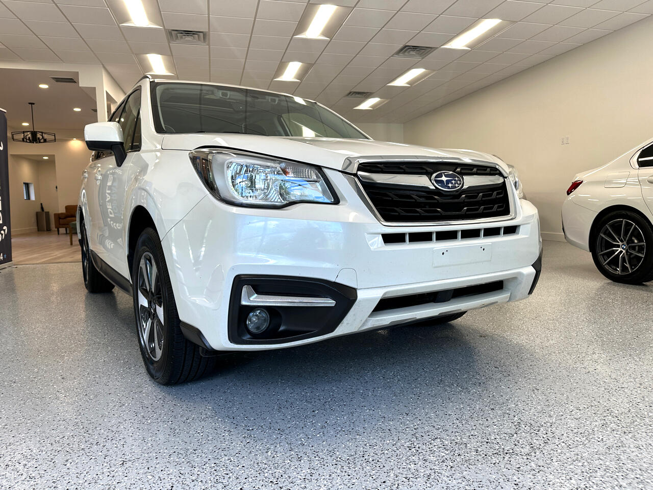 2018 Subaru Forester 2.5i Premium photo 9
