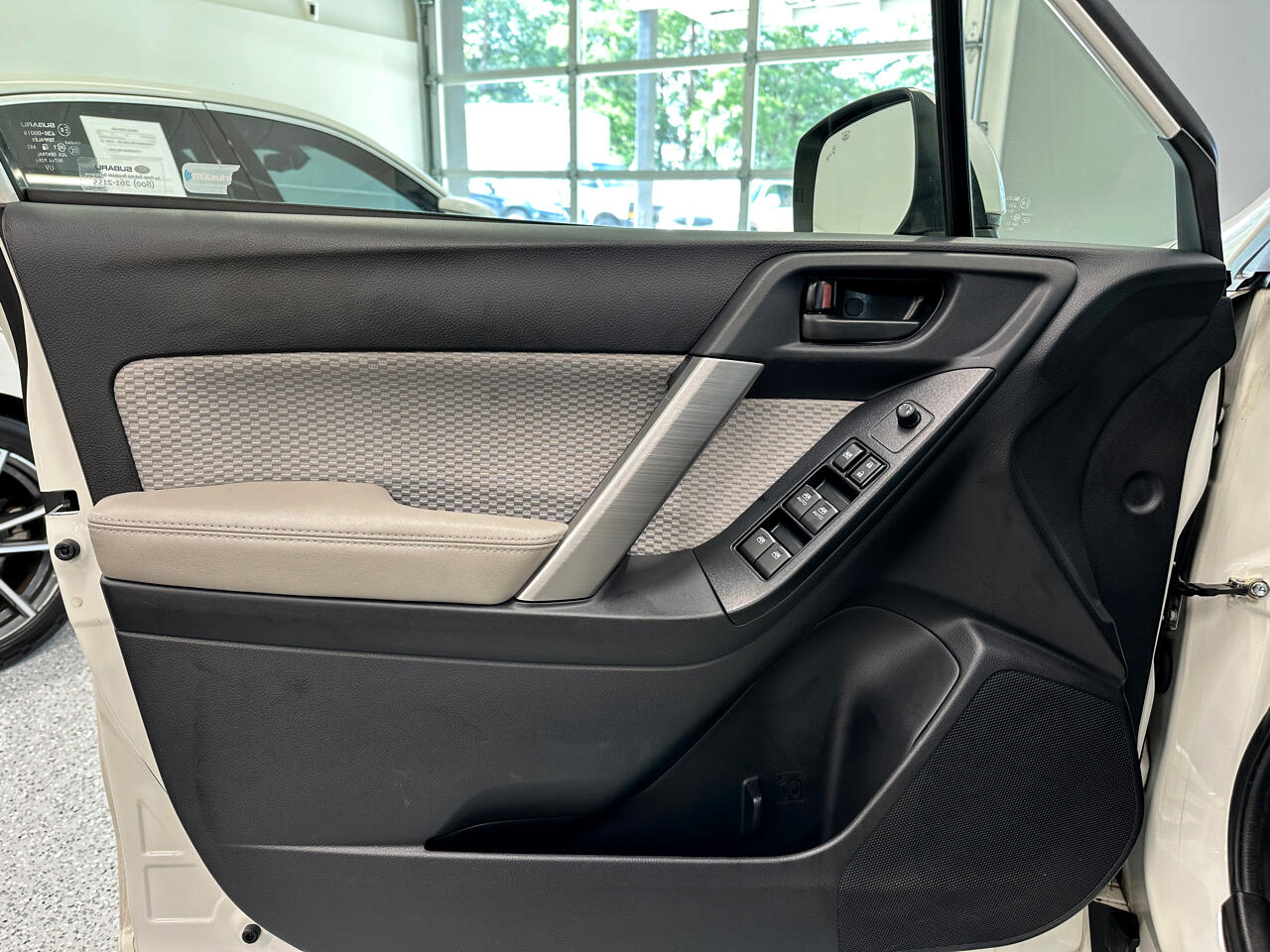 2018 Subaru Forester 2.5i Premium photo 12