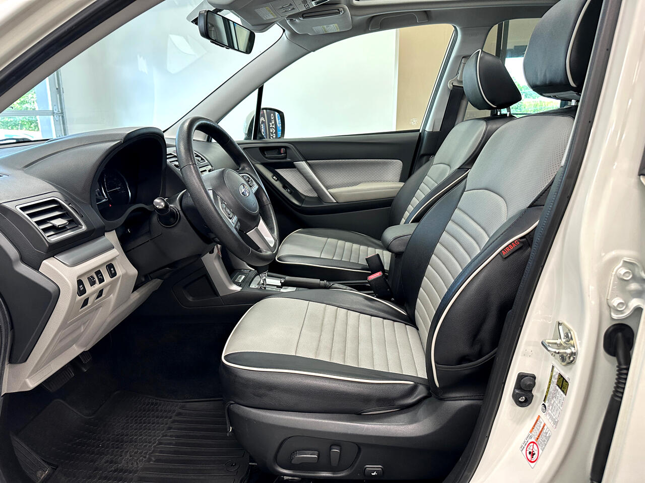 2018 Subaru Forester 2.5i Premium photo 13