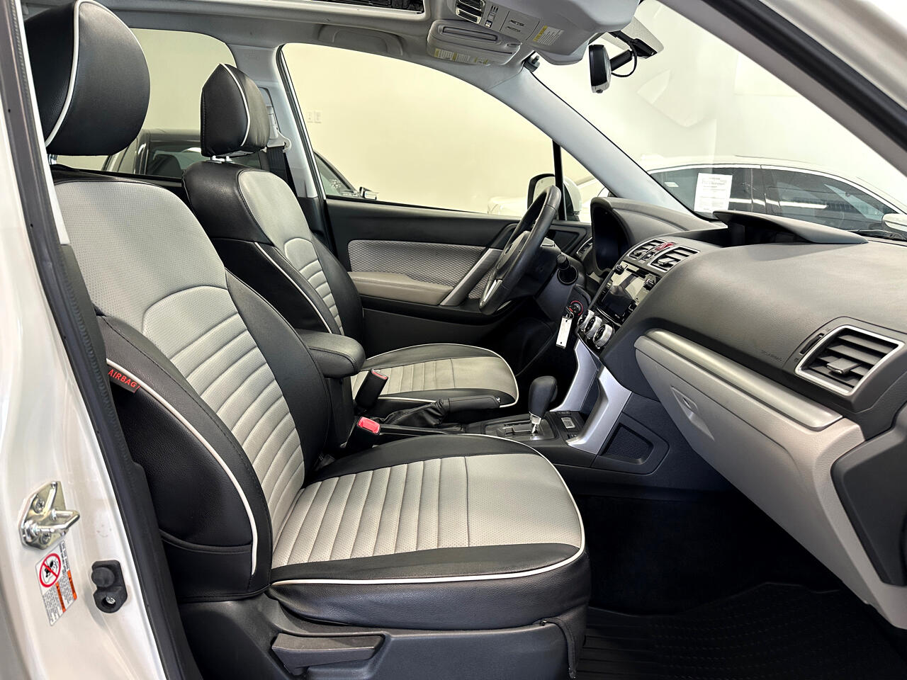 2018 Subaru Forester 2.5i Premium photo 18