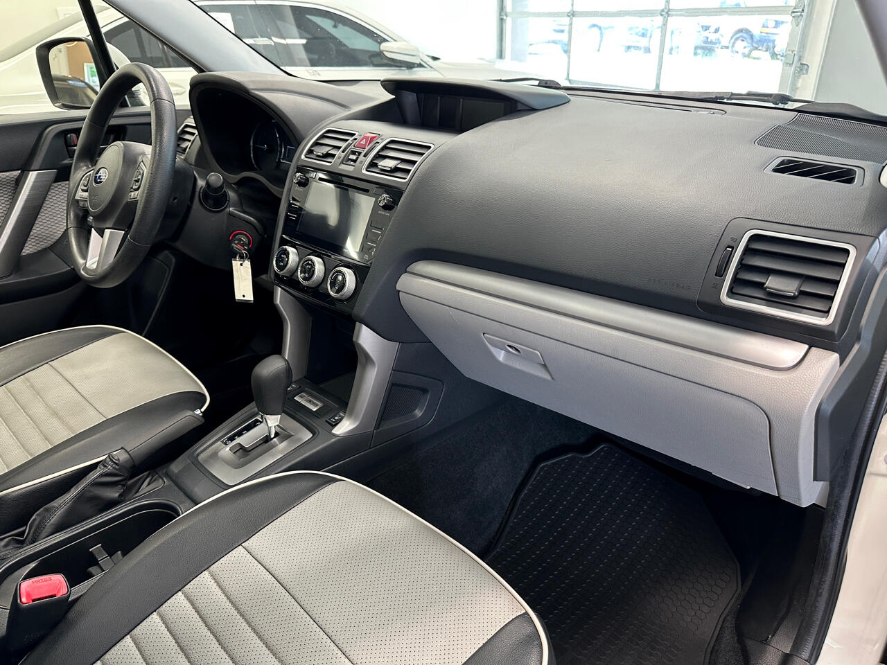 2018 Subaru Forester 2.5i Premium photo 19