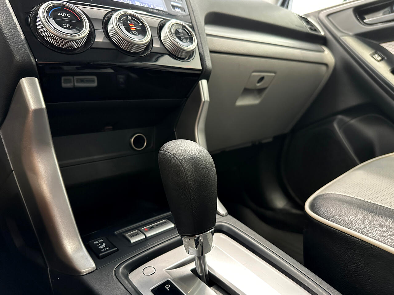2018 Subaru Forester 2.5i Premium photo 31