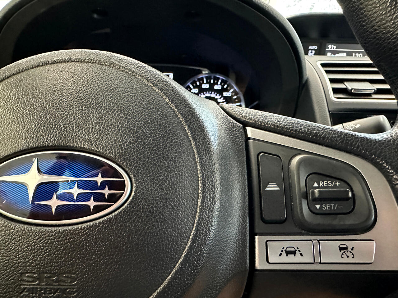 2018 Subaru Forester 2.5i Premium photo 35