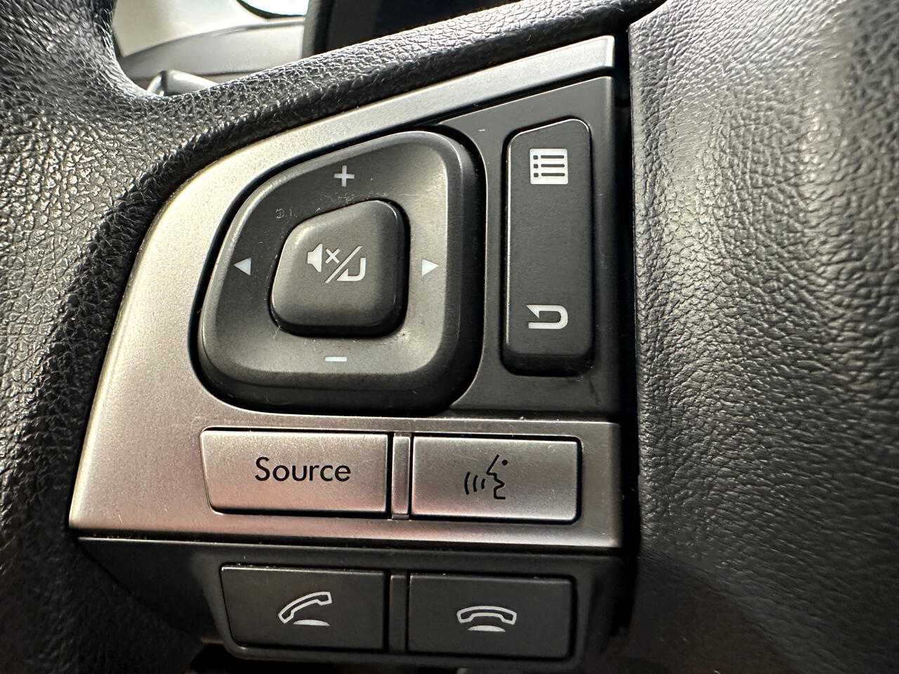 2018 Subaru Forester 2.5i Premium photo 38