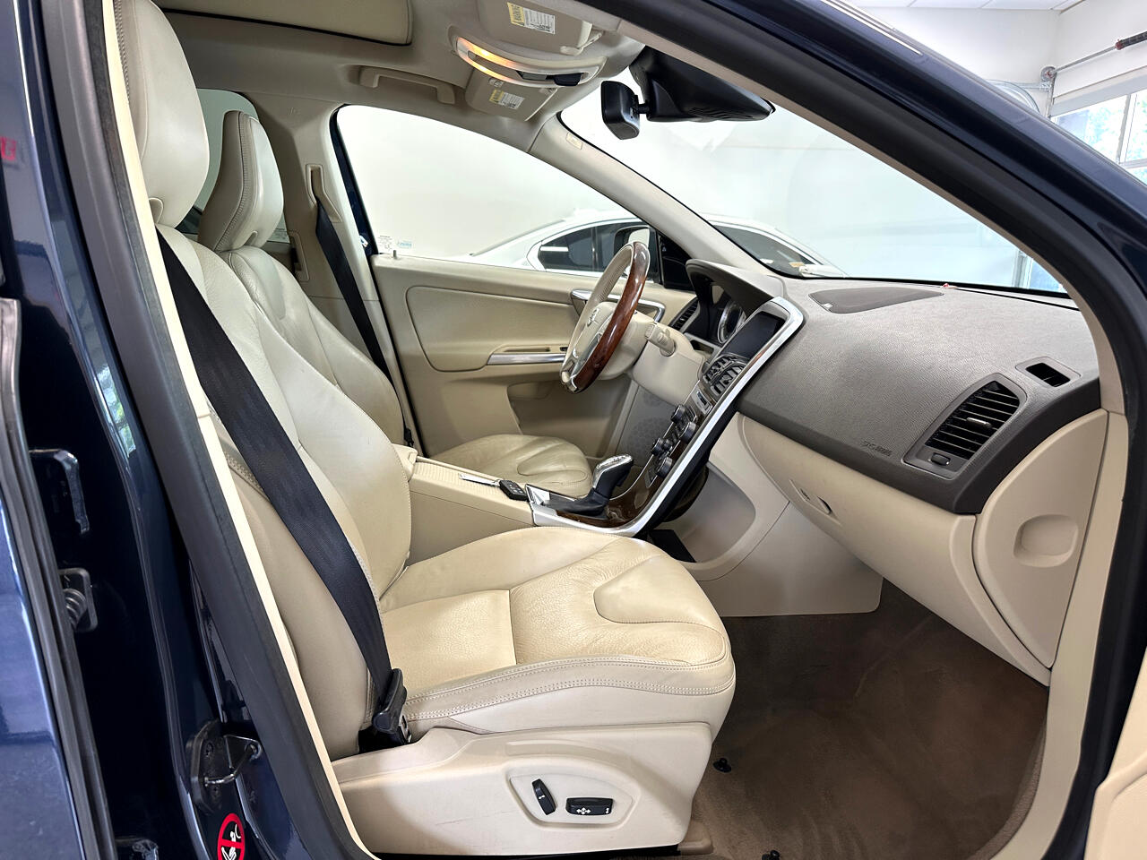 2013 Volvo XC60 3.2 photo 20