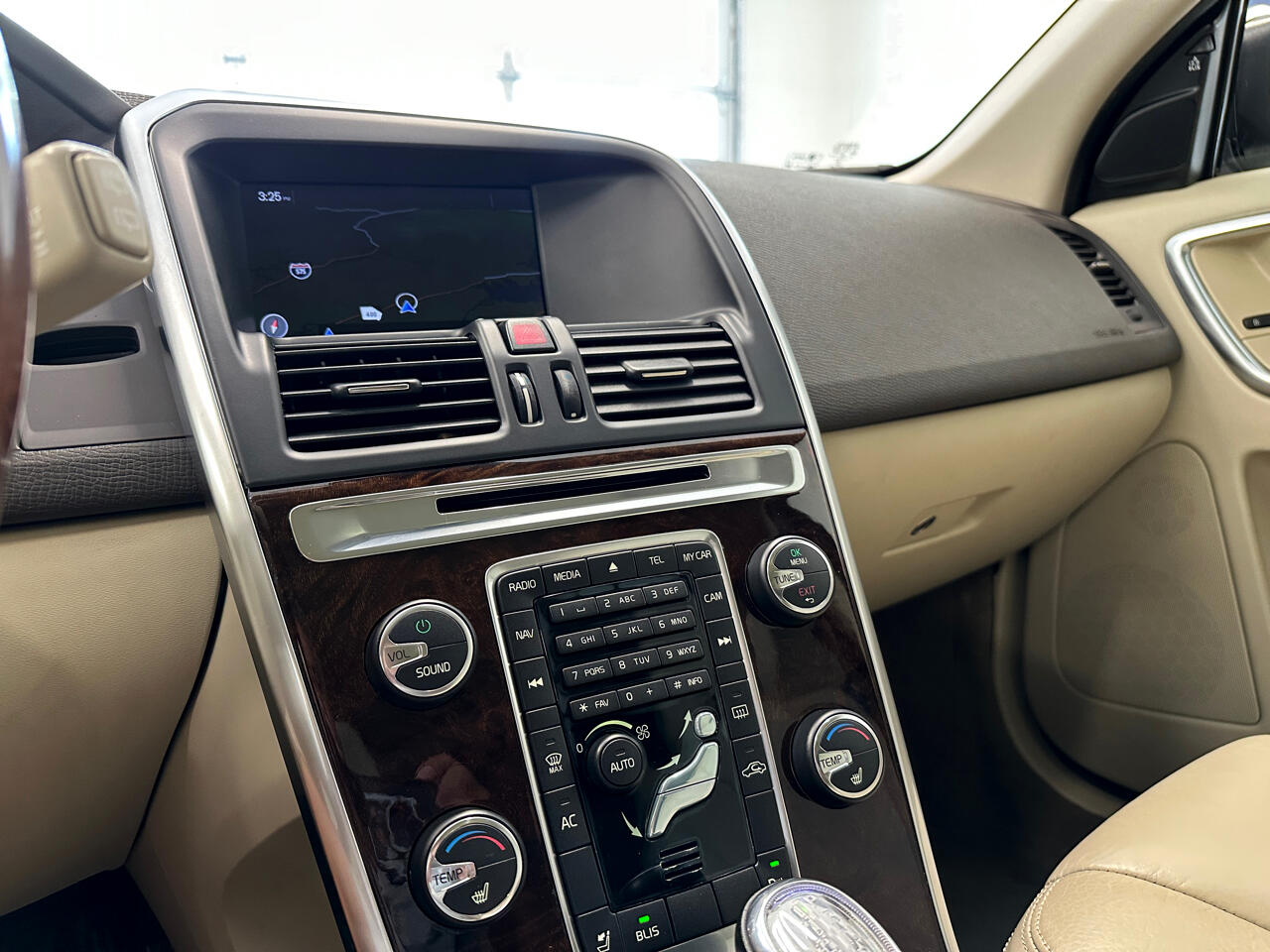 2013 Volvo XC60 3.2 photo 36