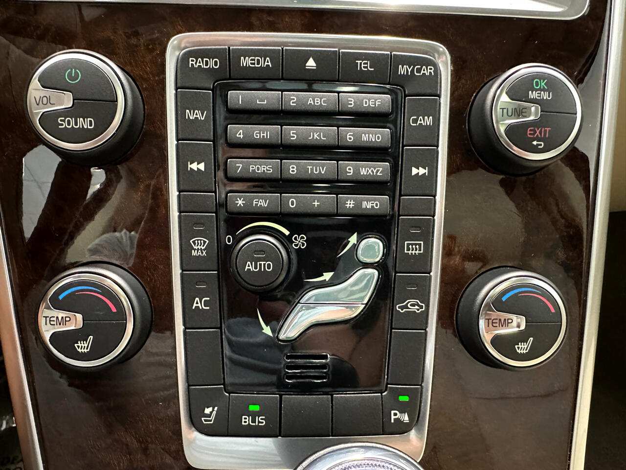 2013 Volvo XC60 3.2 photo 40