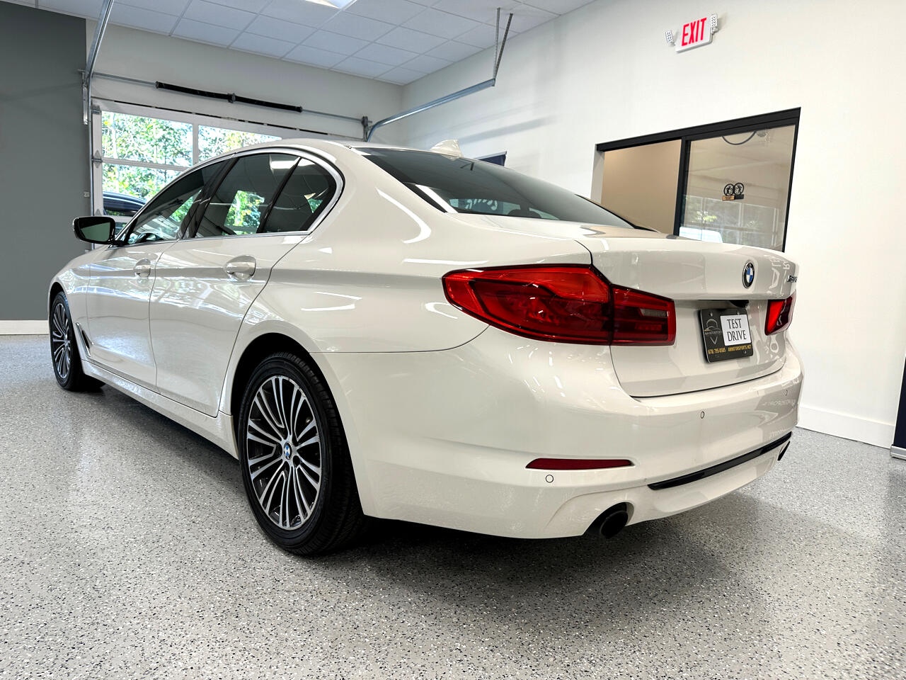2019 Bmw 530i Sedan photo 2