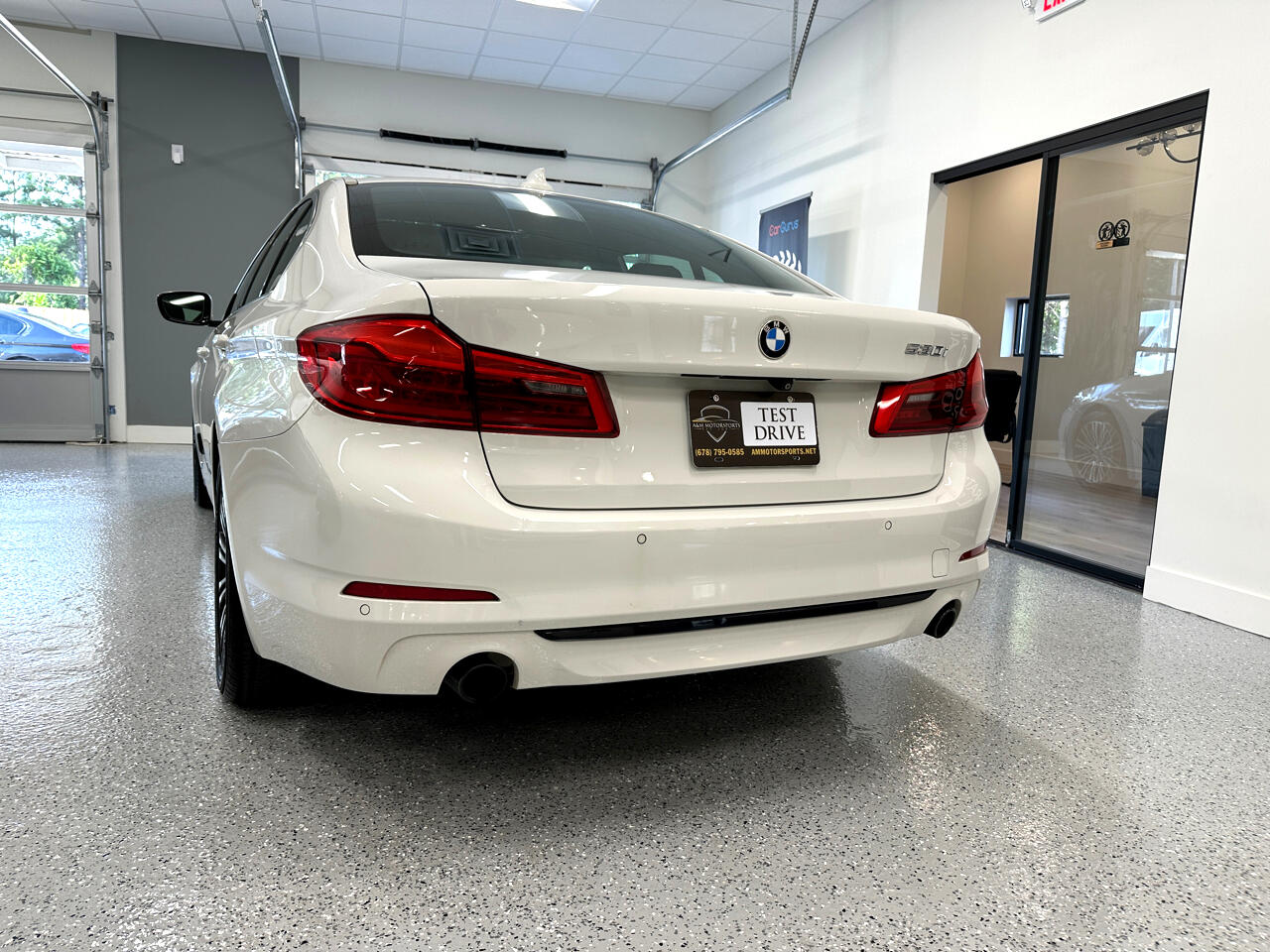 2019 Bmw 530i Sedan photo 3