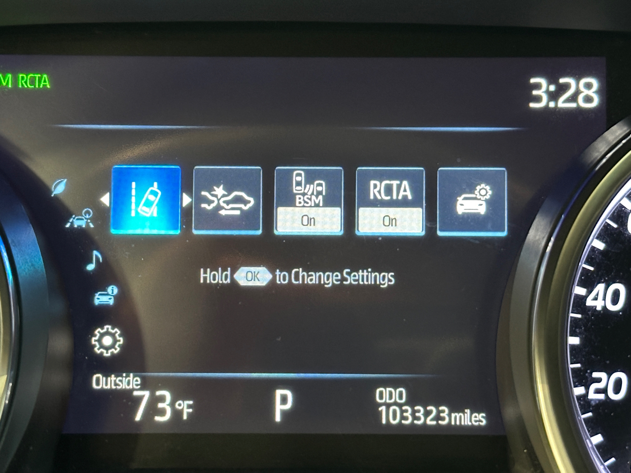 2019 Toyota Camry XLE photo 31