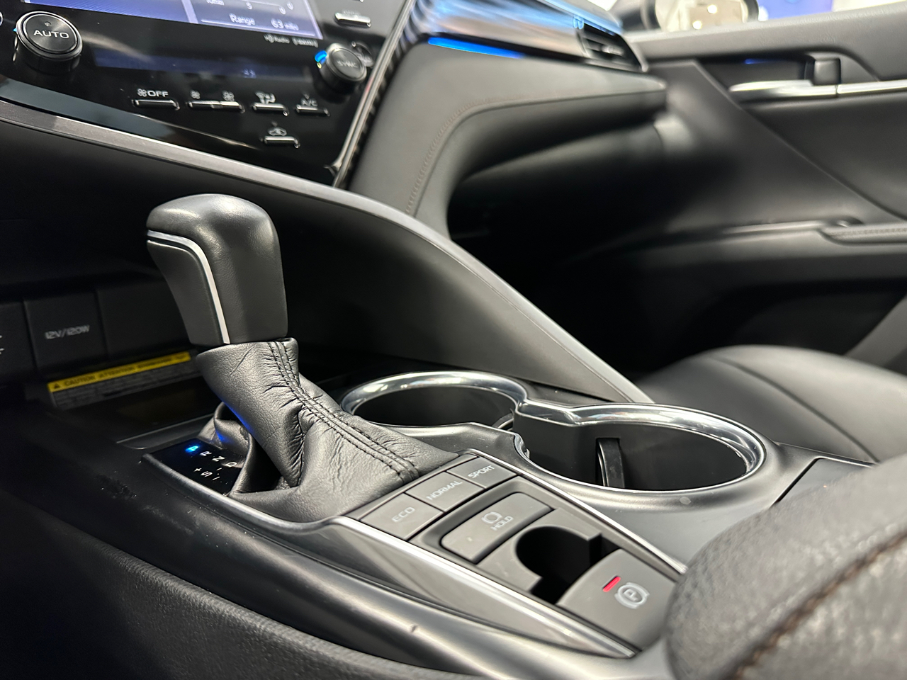 2019 Toyota Camry XLE photo 39