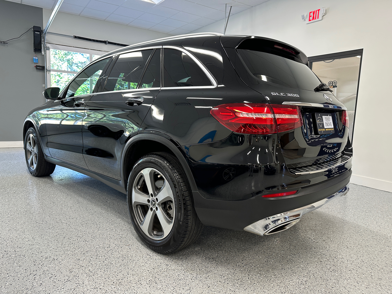 2019 Mercedes Benz GLC 300 4MATIC photo 4