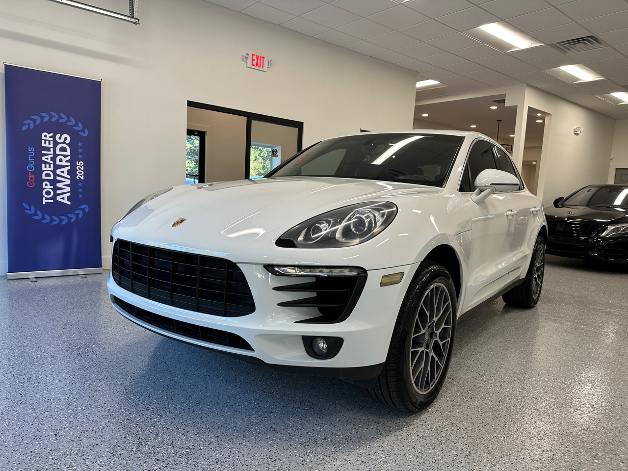 2016 Porsche Macan S photo 3