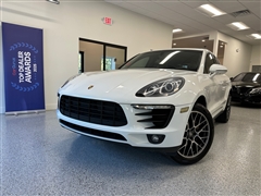2016 Porsche Macan 