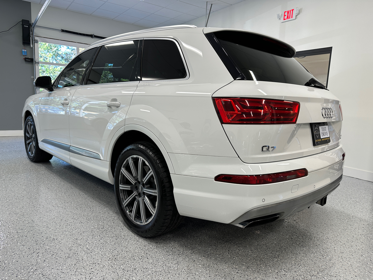 2017 Audi Q7 3.0T Premium Plus photo 3