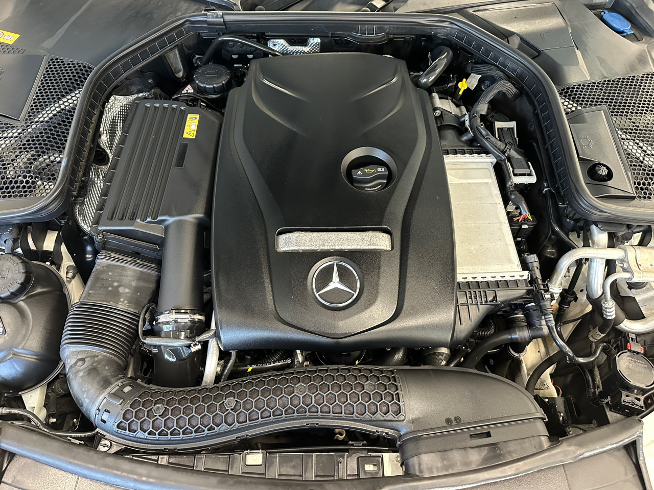 Mercedes-Benz C-Class C300 4MATIC Sedan 2016