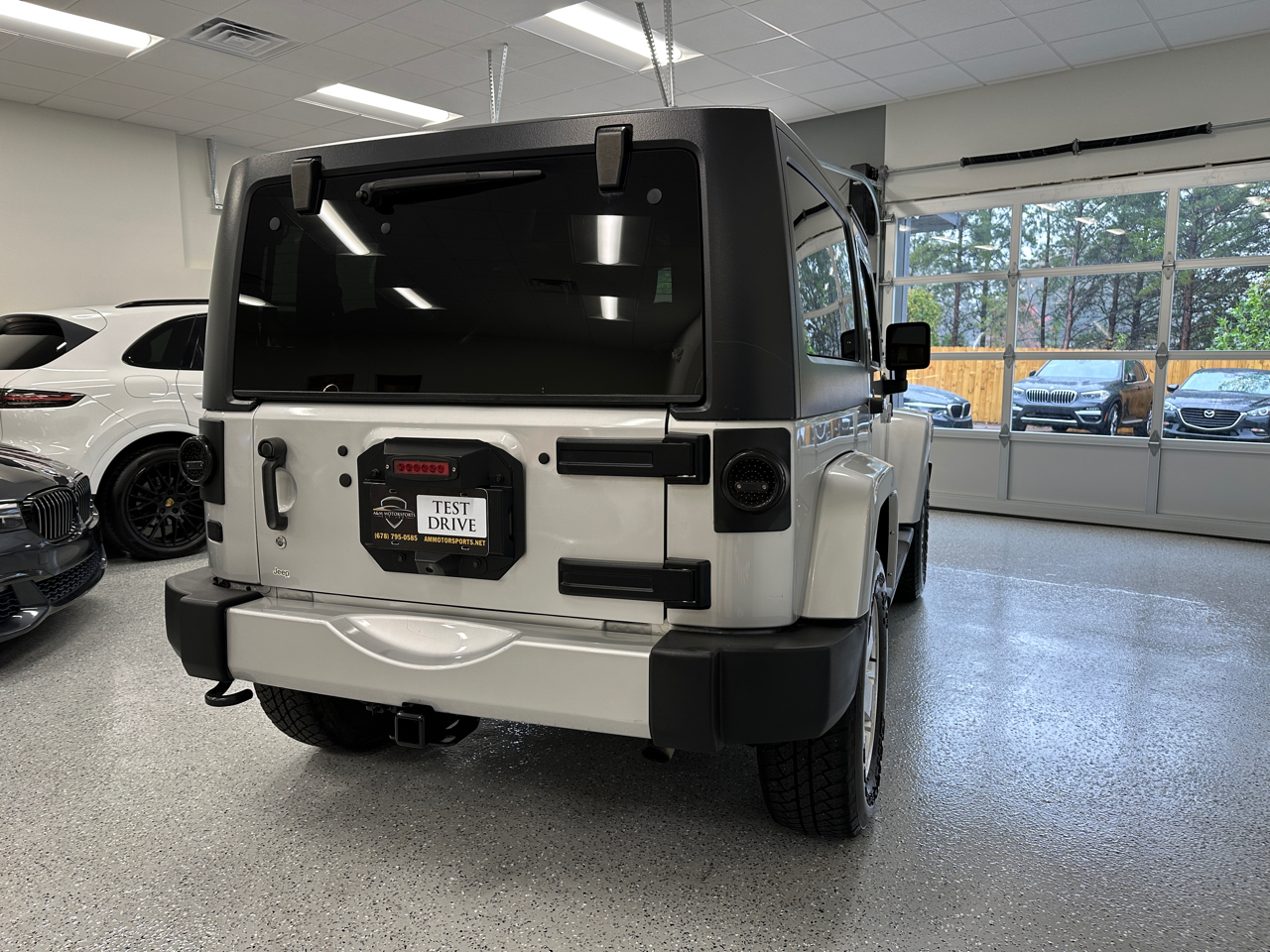 Jeep Wrangler Sahara 4WD 2011