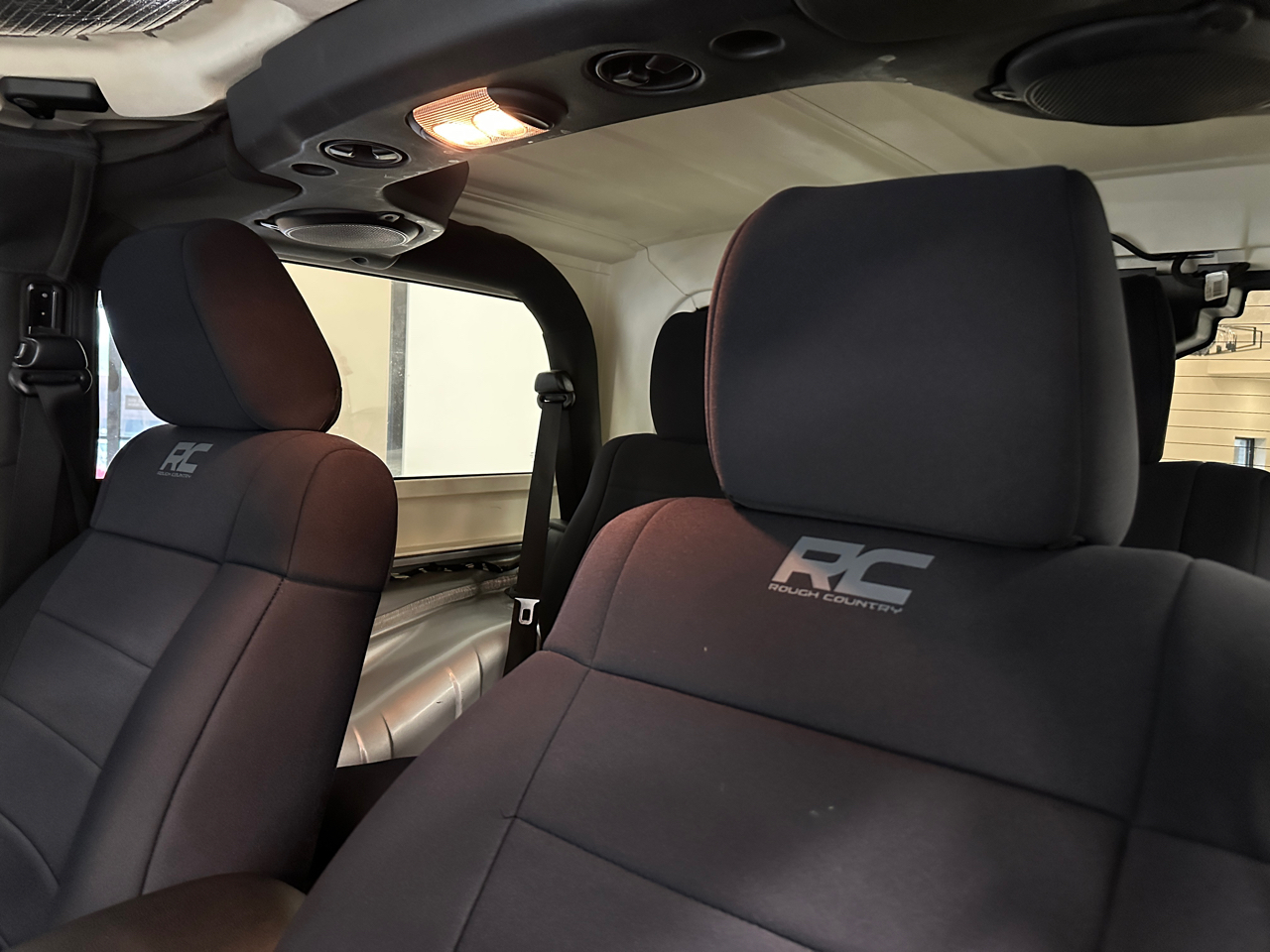 Jeep Wrangler Sahara 4WD 2011