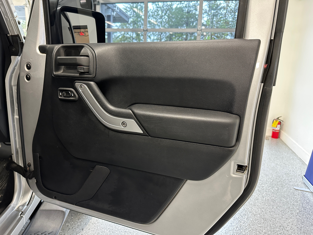 Jeep Wrangler Sahara 4WD 2011