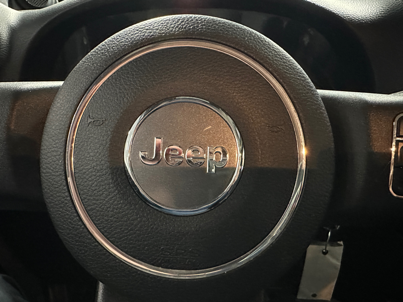 Jeep Wrangler Sahara 4WD 2011