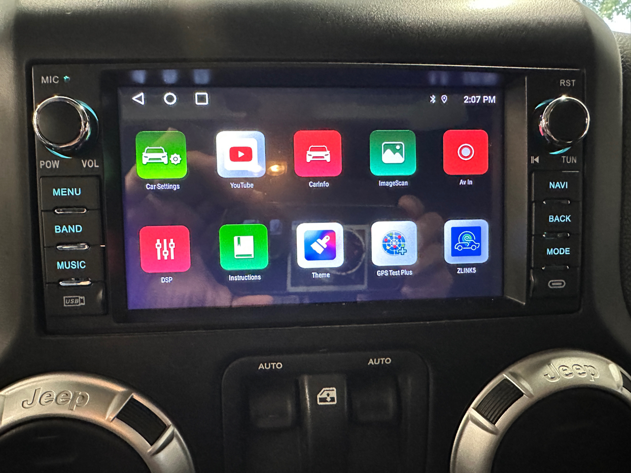 Jeep Wrangler Sahara 4WD 2011