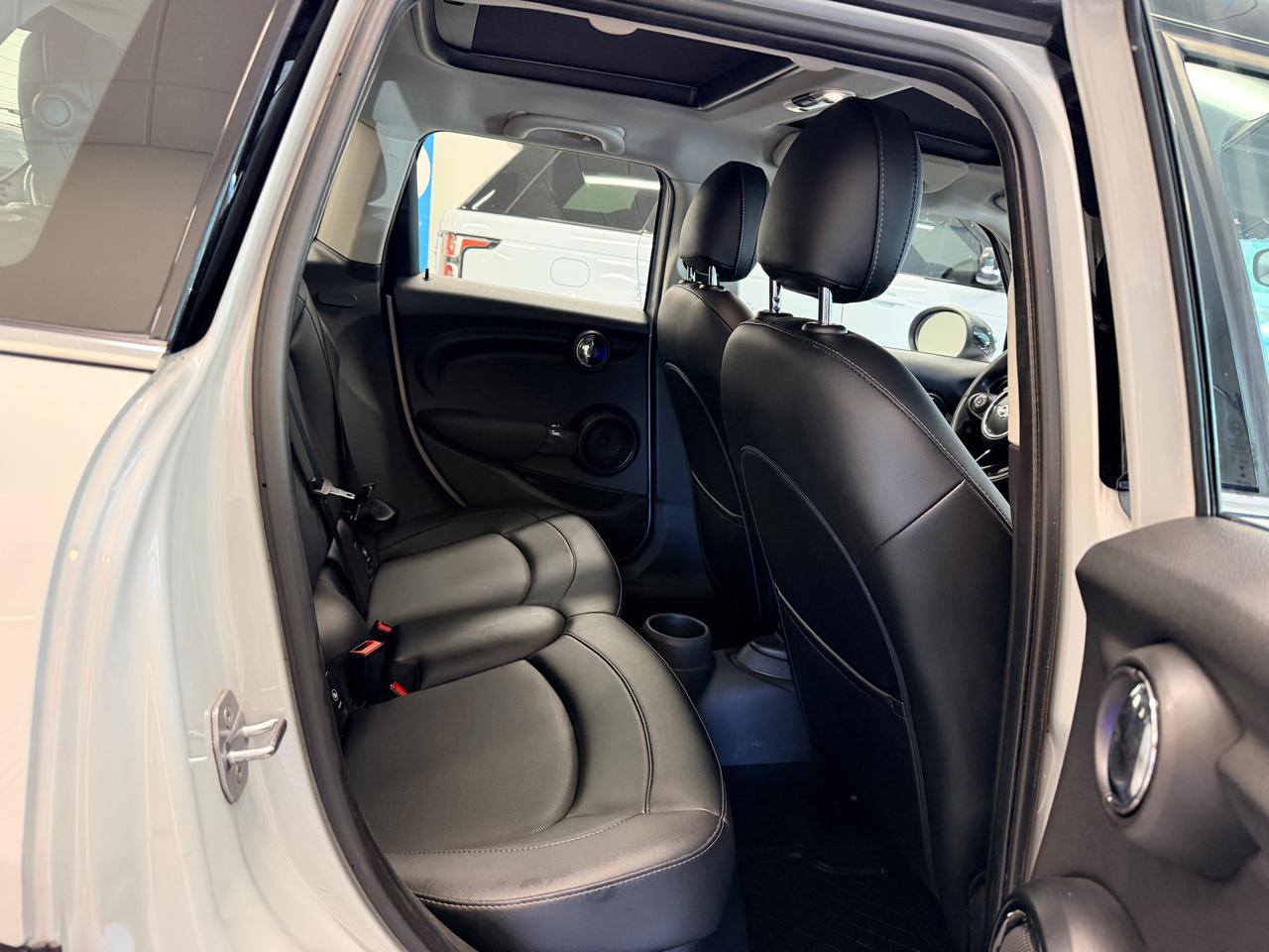 MINI Cooper  2016