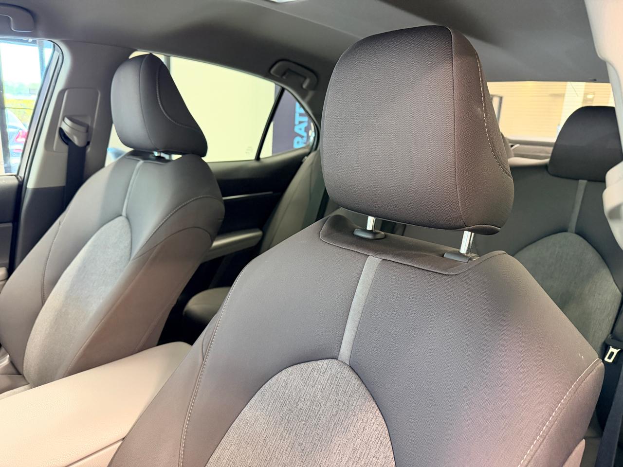 Toyota Camry LE Auto (Natl) 2021