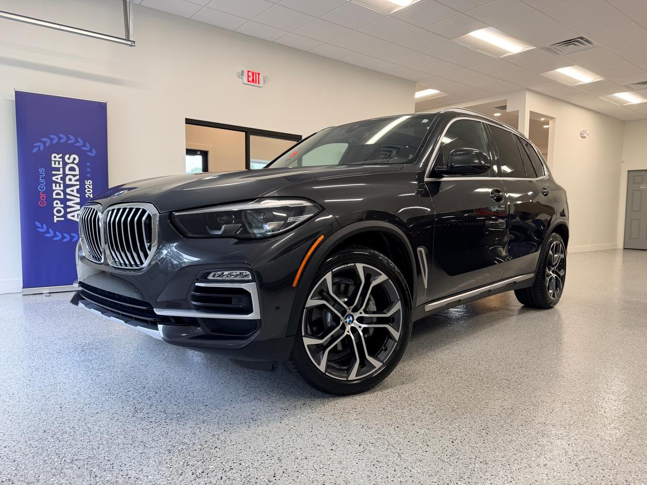 BMW X5 sDrive40i Sports Activity Vehicle 2020