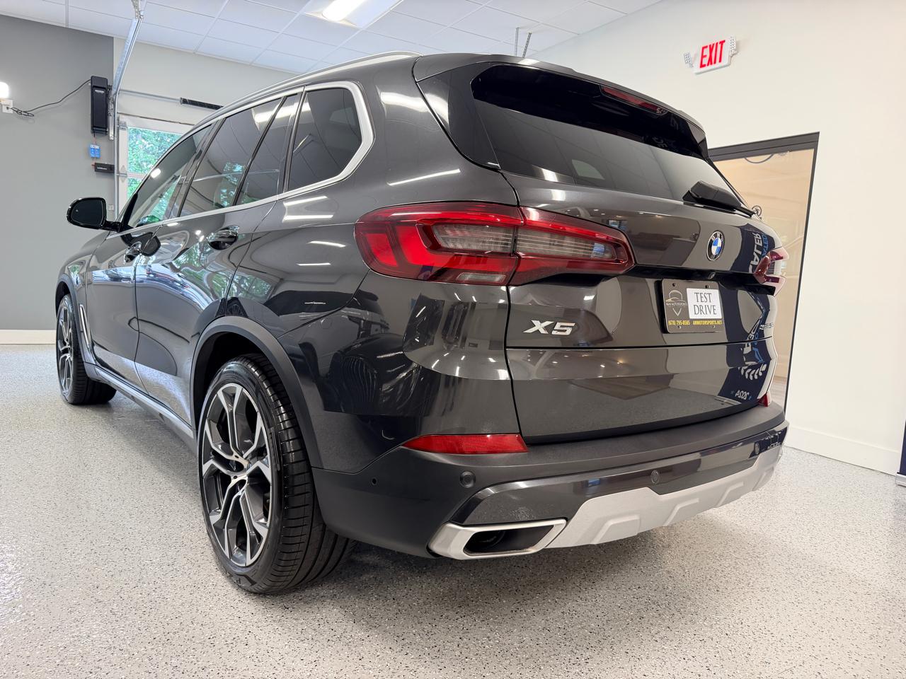 BMW X5 sDrive40i Sports Activity Vehicle 2020