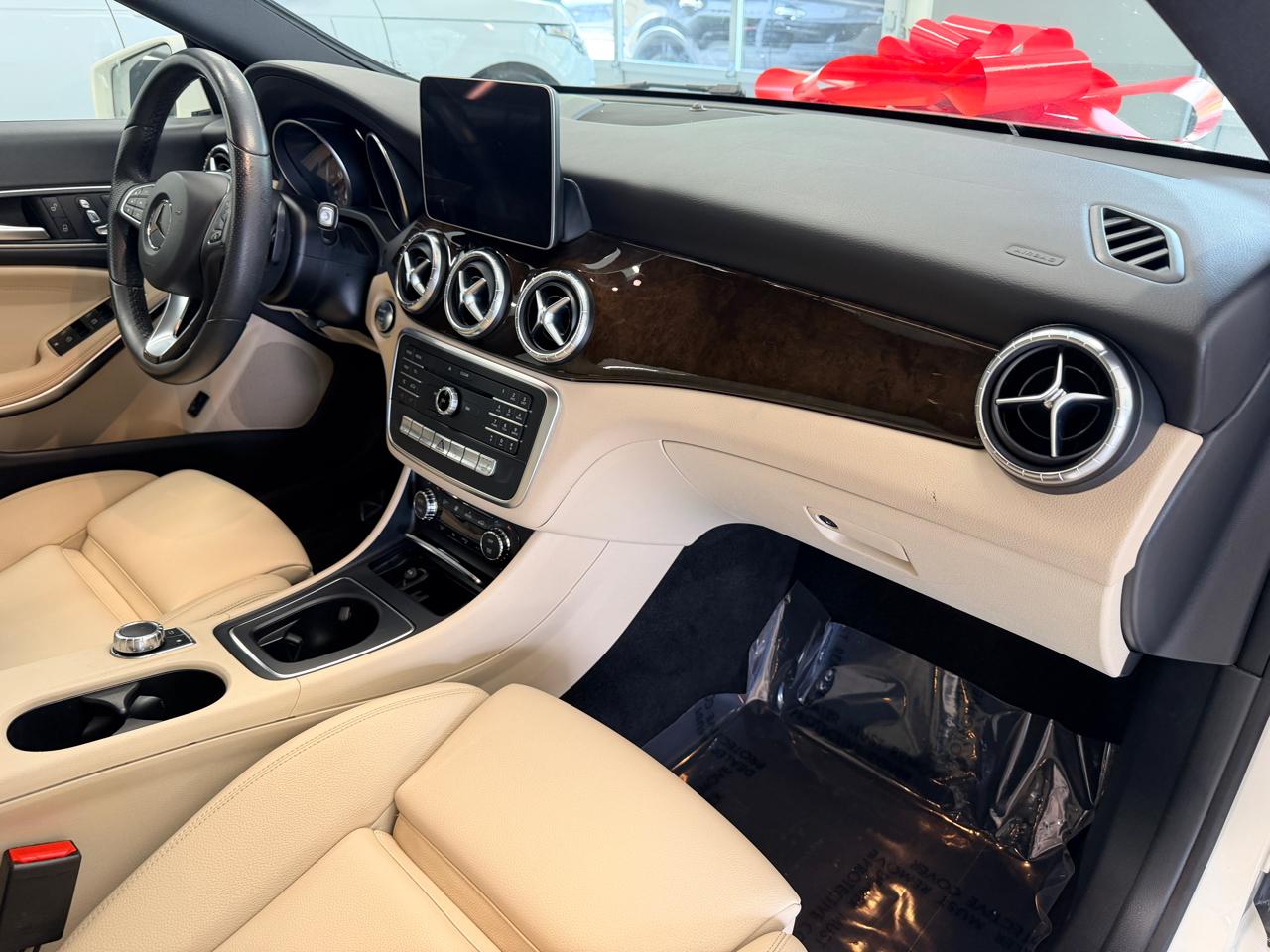 Mercedes-Benz CLA  2018