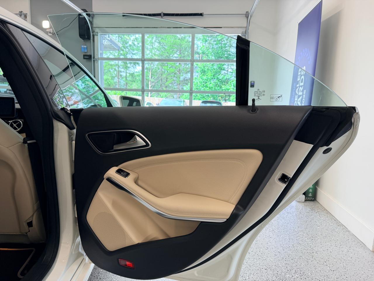 Mercedes-Benz CLA  2018
