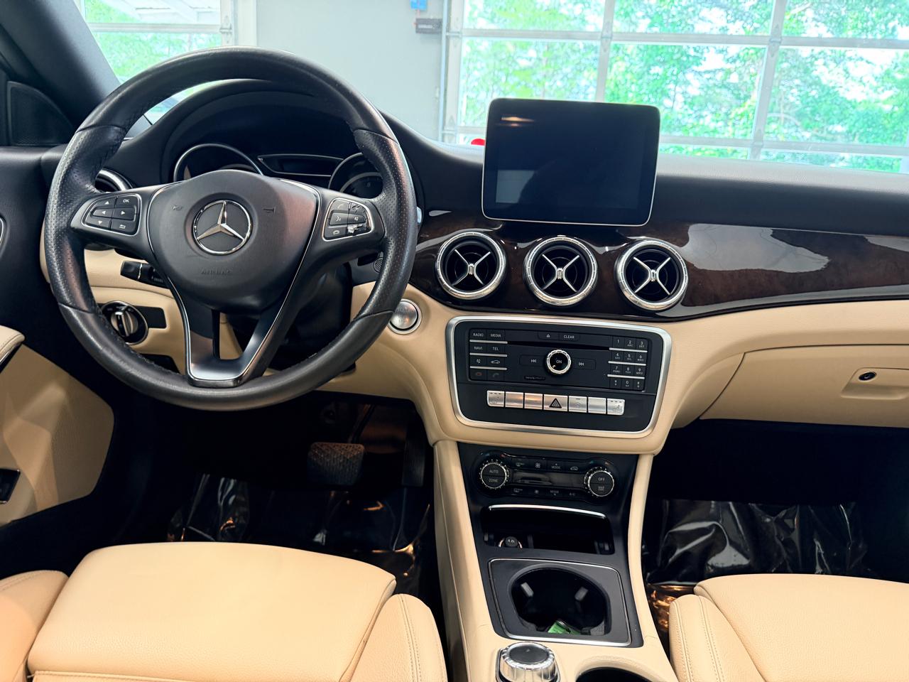 Mercedes-Benz CLA  2018