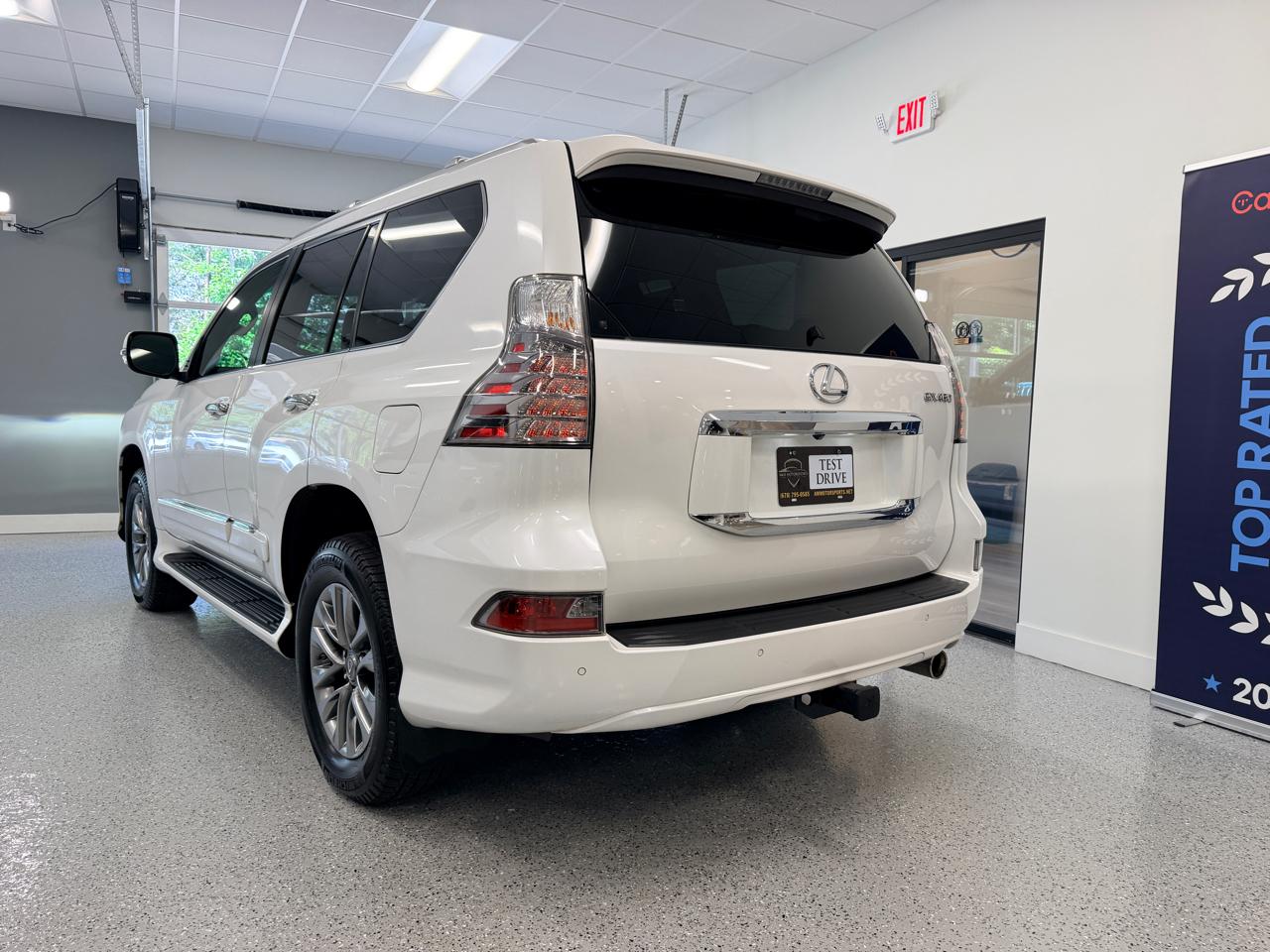 Lexus GX 460 4WD 4dr Luxury 2015