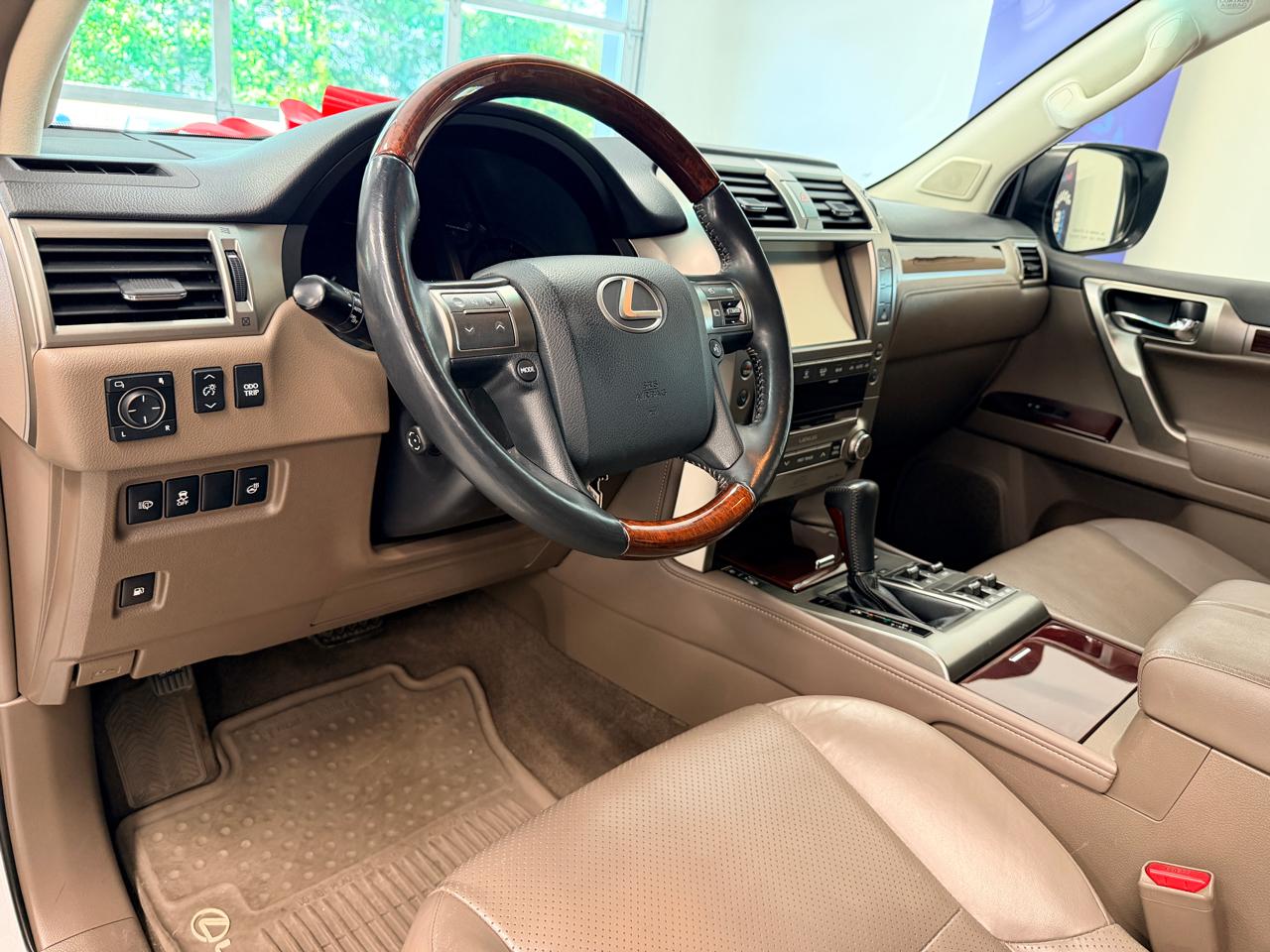 Lexus GX 460 4WD 4dr Luxury 2015