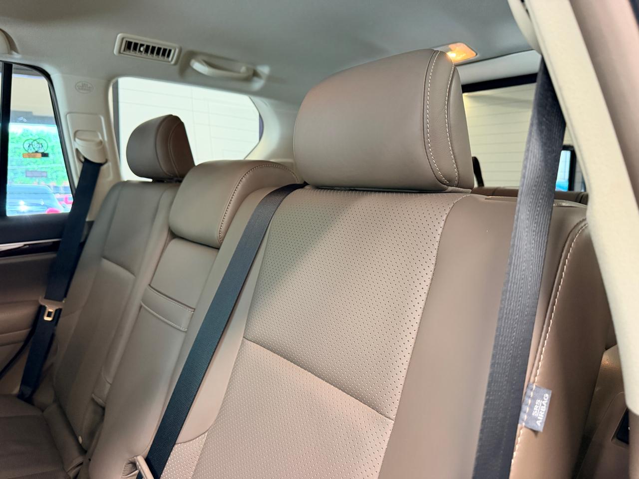 Lexus GX 460 4WD 4dr Luxury 2015
