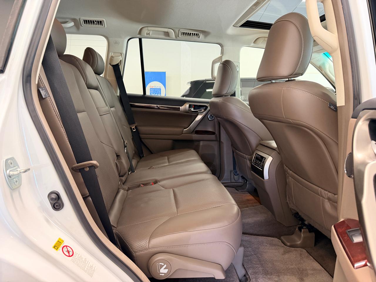 Lexus GX 460 4WD 4dr Luxury 2015
