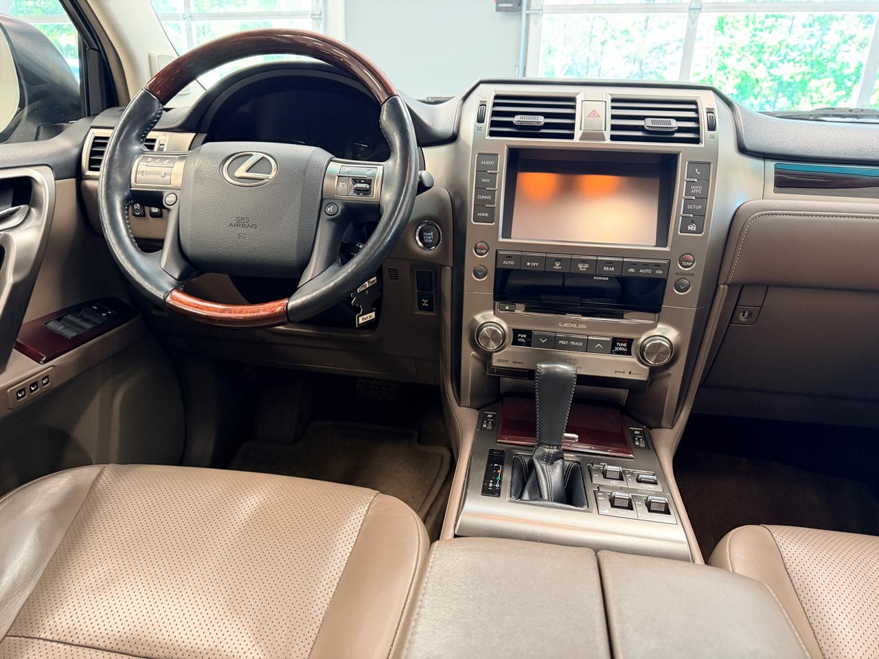 Lexus GX 460 4WD 4dr Luxury 2015