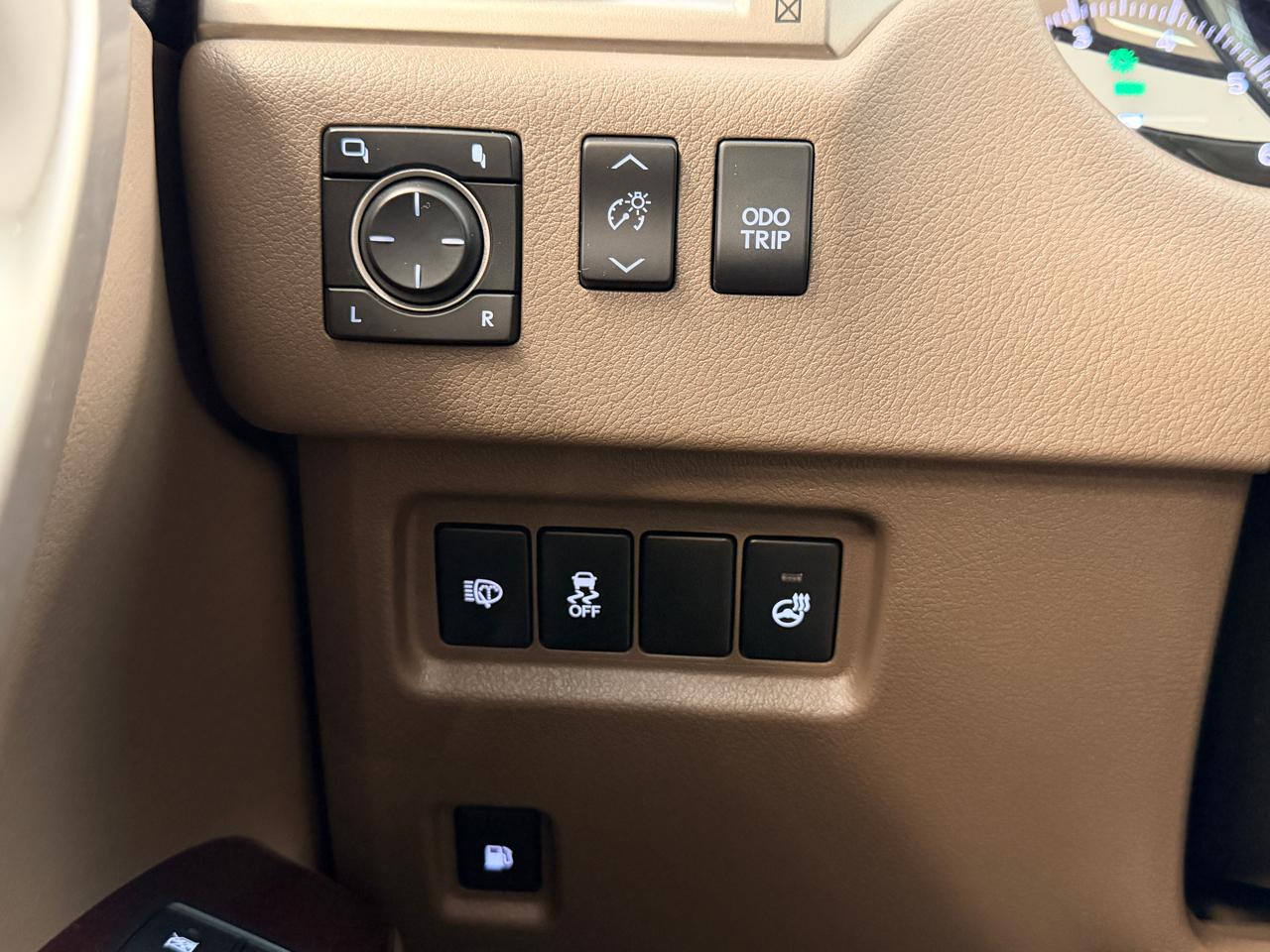 Lexus GX 460 4WD 4dr Luxury 2015