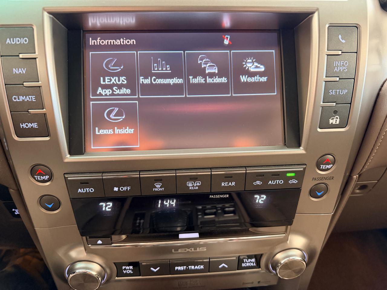 Lexus GX 460 4WD 4dr Luxury 2015