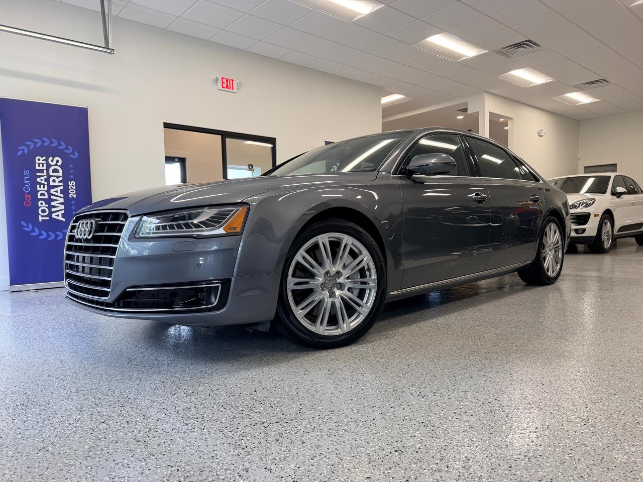 Audi A8 L  2016