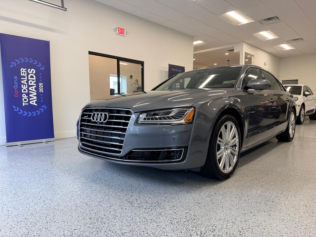 Audi A8 L  2016