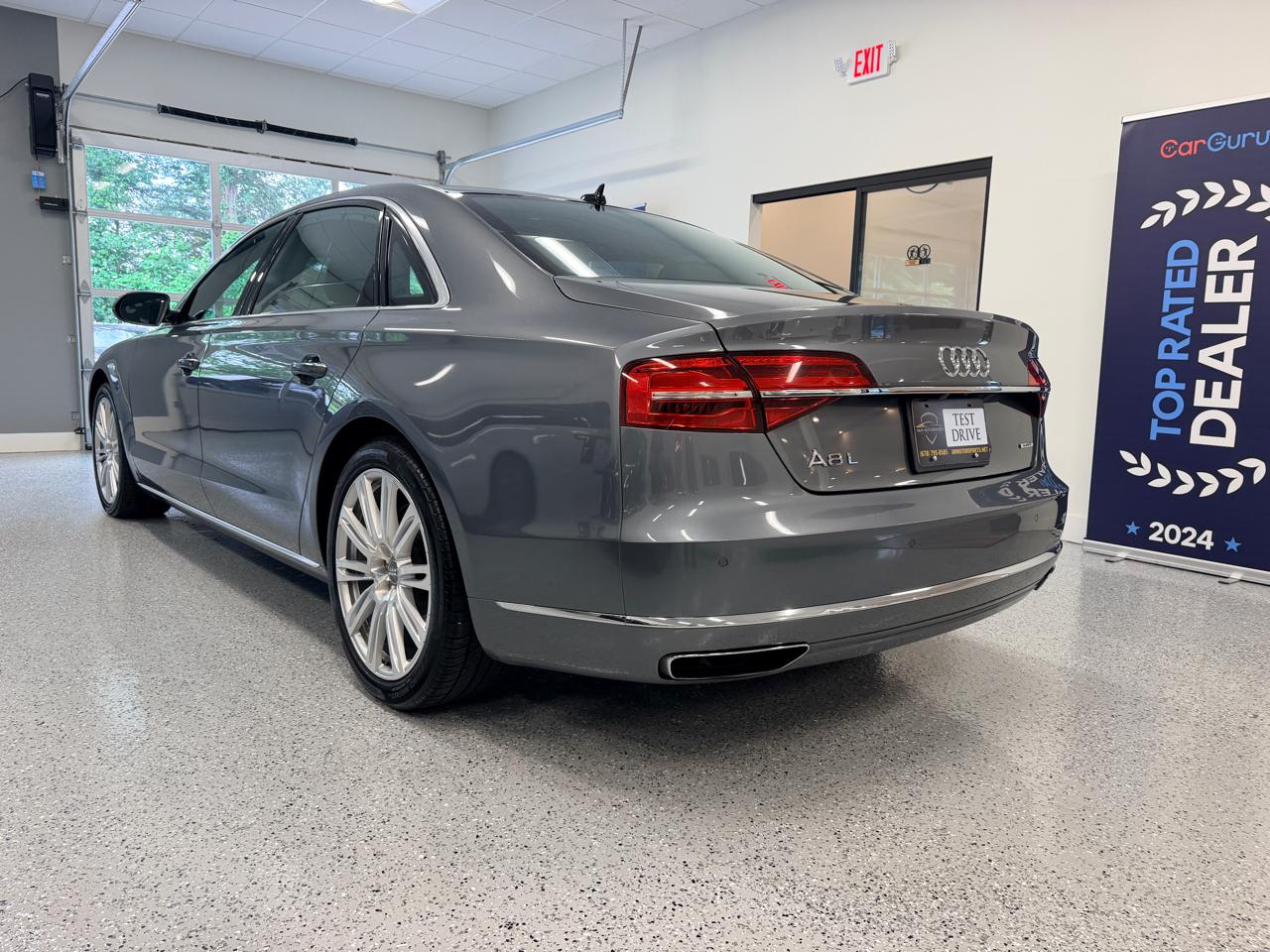 Audi A8 L  2016