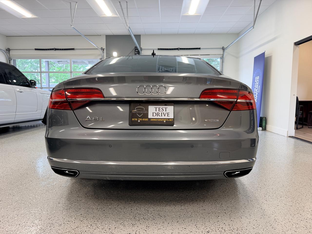 Audi A8 L  2016
