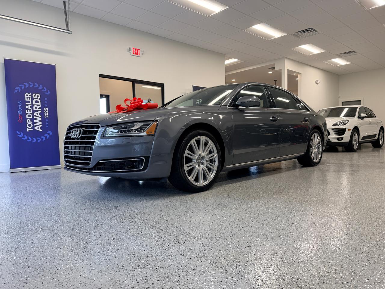 Audi A8 L  2016