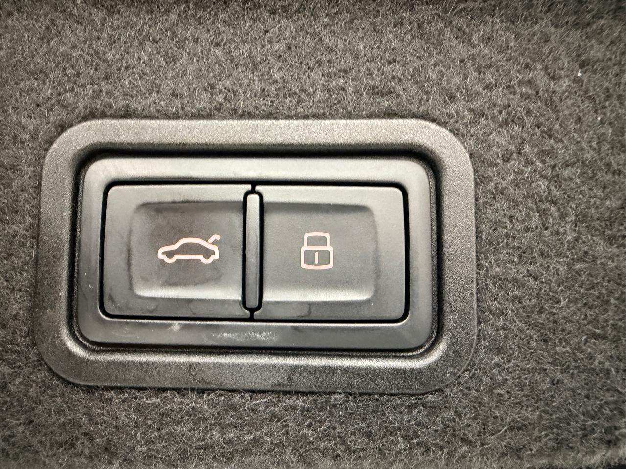 Audi A8 L  2016
