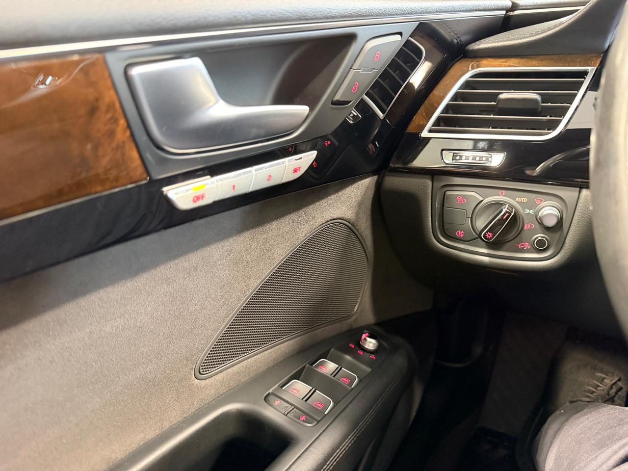 Audi A8 L  2016