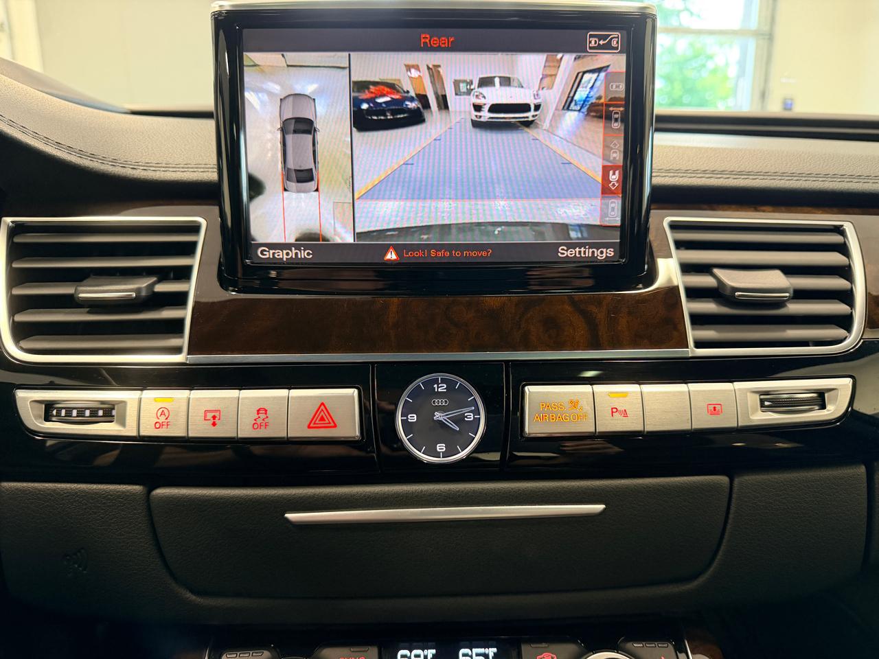 Audi A8 L  2016