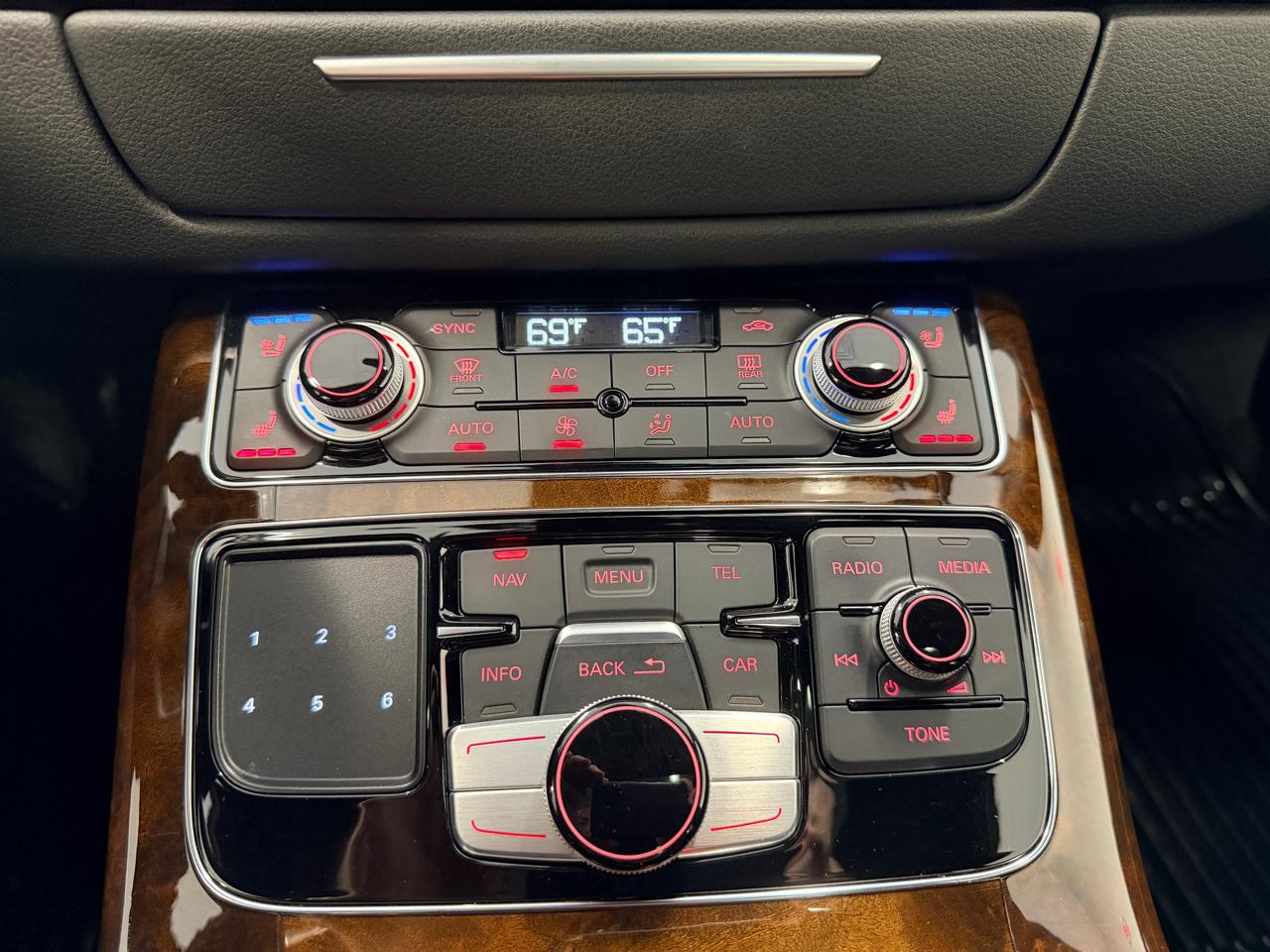 Audi A8 L  2016